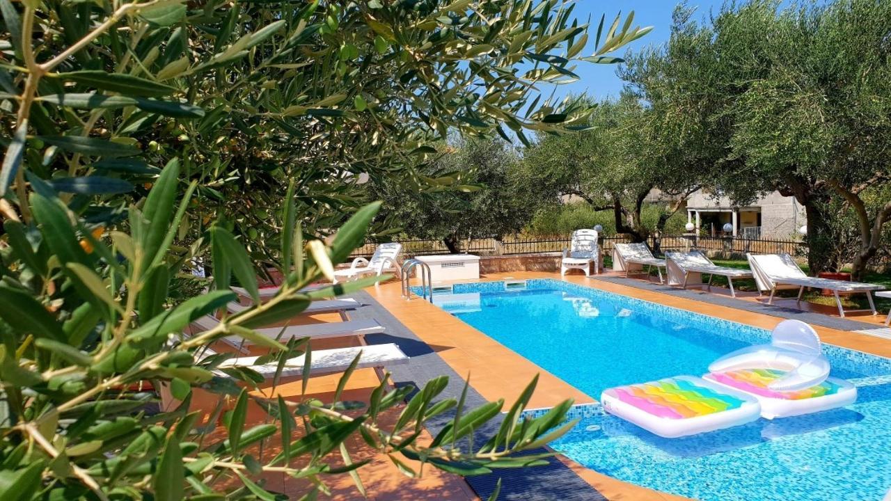 Family Friendly Apartments With A Swimming Pool Nevidjane, Pasman - 18054 Neviđane Extérieur photo