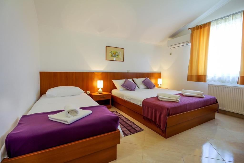 Family Friendly Apartments With A Swimming Pool Nevidjane, Pasman - 18054 Neviđane Extérieur photo